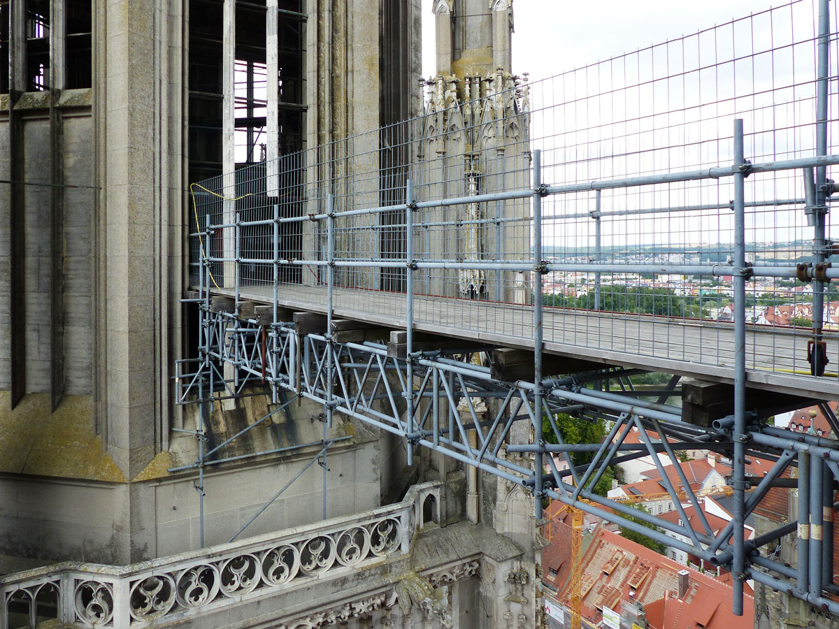 Brücke zwischen den Domtürmen in Regensburg