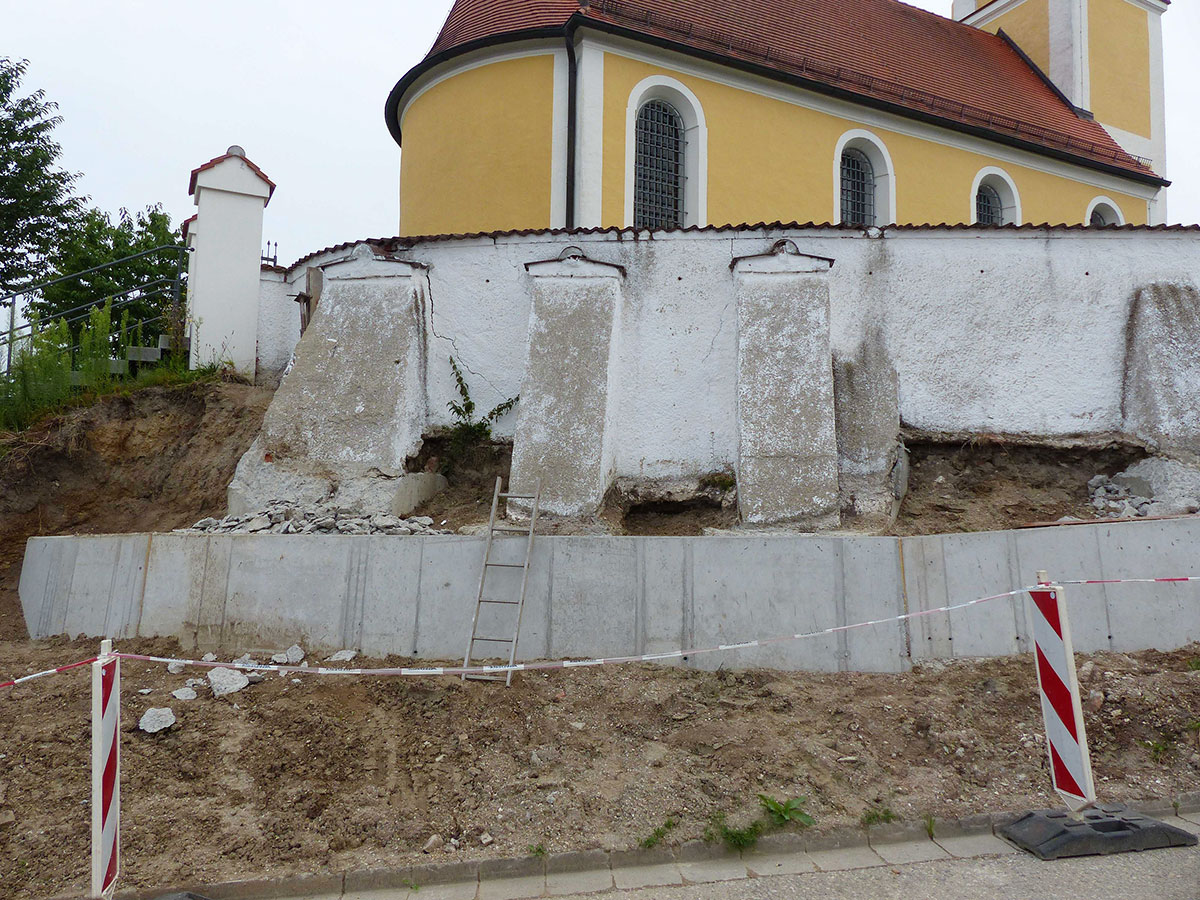 Friedhofsmauer in Sallingberg